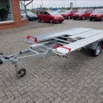 Pongratz L-AT 350 GK: rimorchio per auto, vista laterale