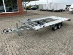 Rimorchio per auto Saris AT 401, vista laterale con doppio asse