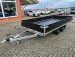 Saris PL 406 204 2700 2 Trasportatore di auto - Vista laterale