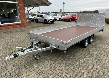 Humbaur MTKA 354722: vista laterale del rimorchio per auto